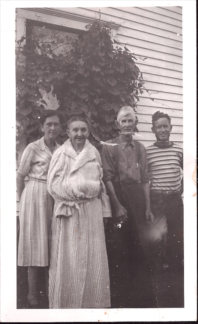 1935-car disney & sibs01.jpg